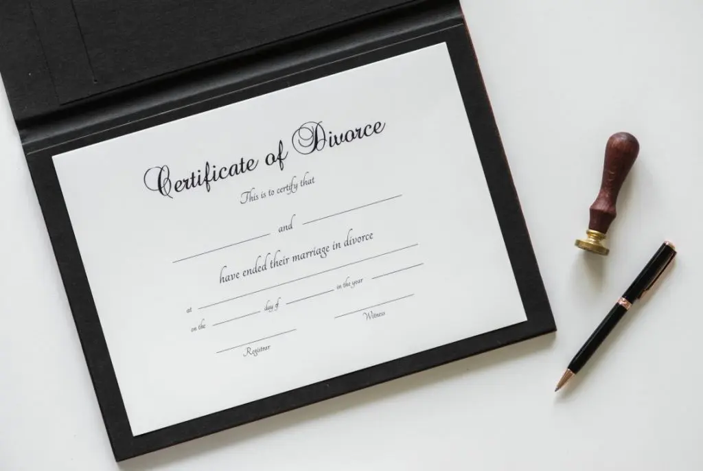 Certified legal translation of your divorce judgement